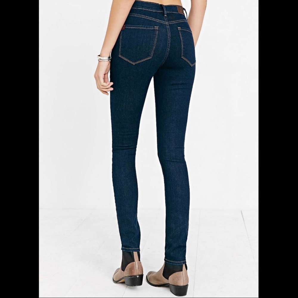NWOT BDG Mid Rise Twig Ankle Jeans